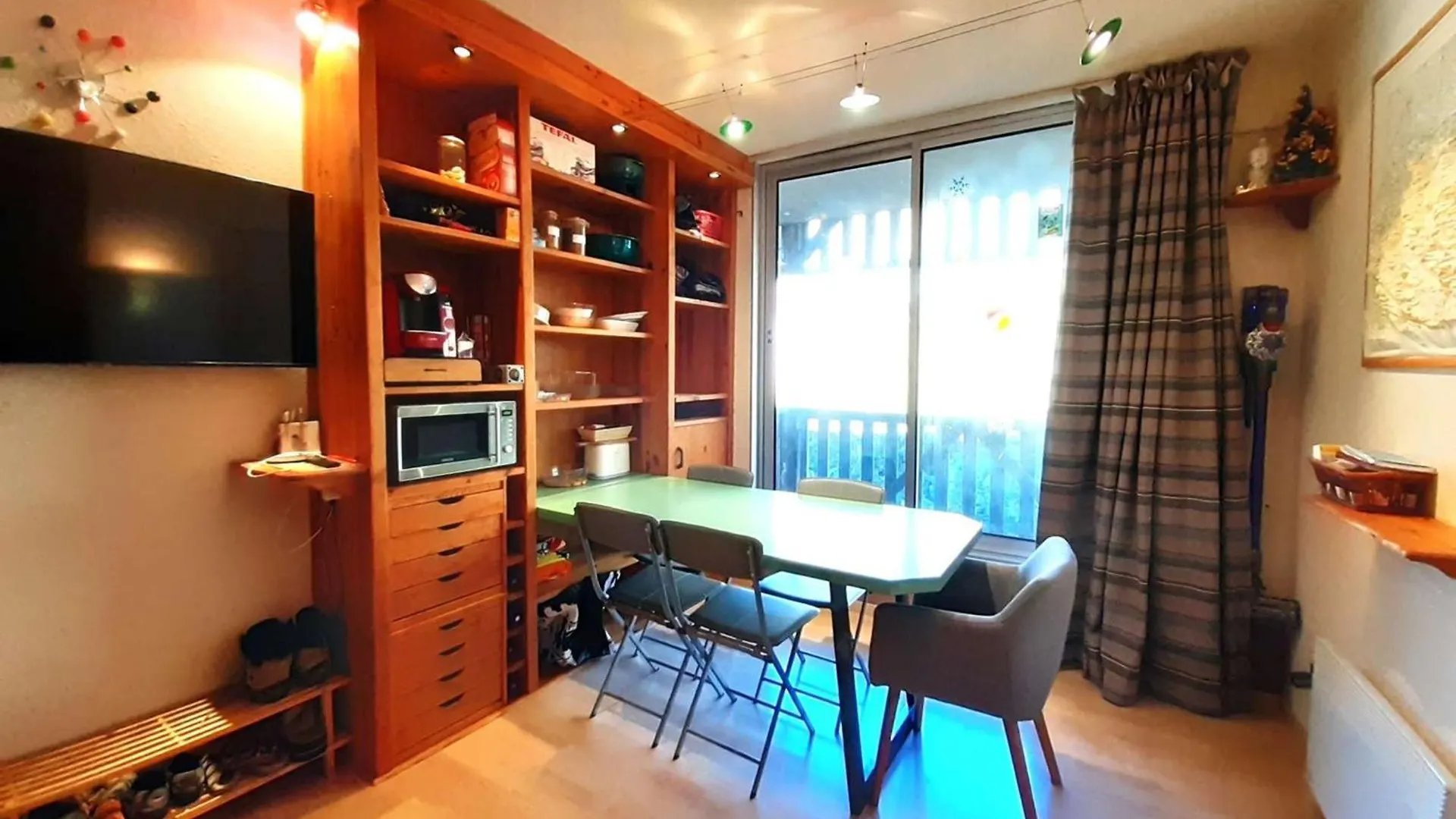 Studio 4 Pers. Avec Balcon A Piau-Engaly, 3Eme Etage, Ascenseur, Casier A Ski - Fr-1-457-331 Aragnouet